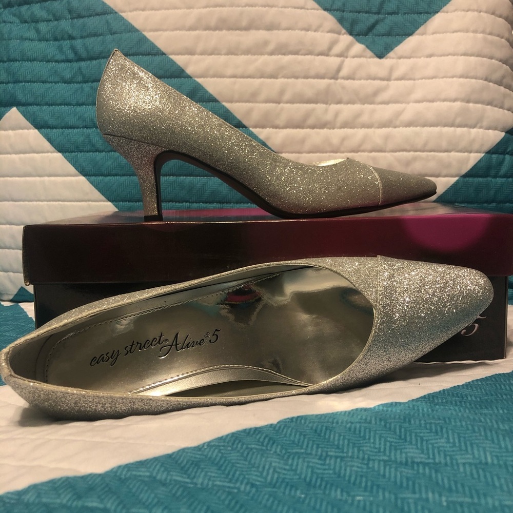 Easy Street Alive @ 5 Silver Glitter Chiffon Heels